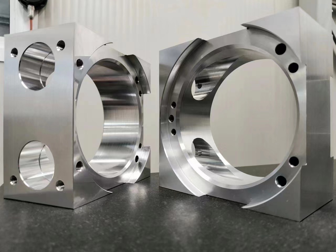 5 axis CNC machines